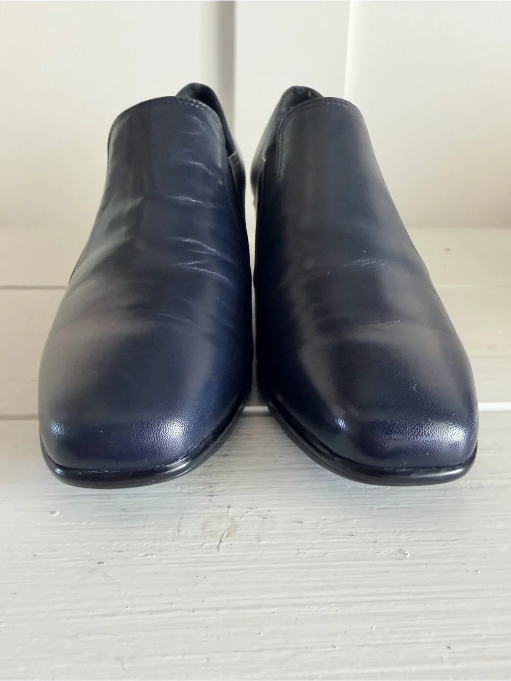 Munro American Annee Navy Blue Leather Square Toe Block Heel Pumps 5.5 LIKE NEW
